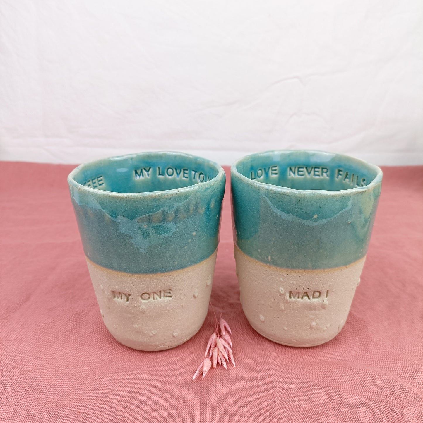 Handgemachter personalisierter Keramik Becher groß