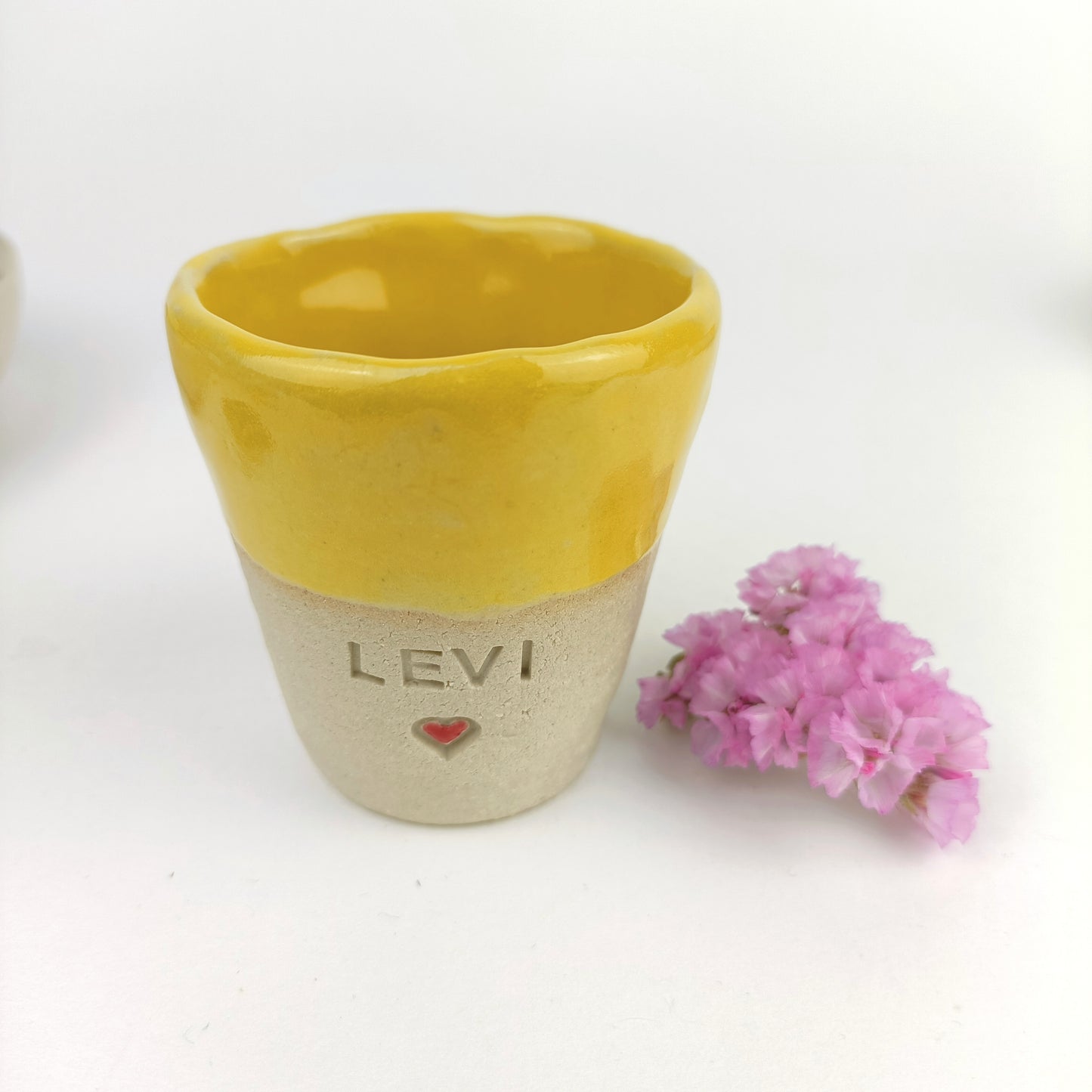 Personalisierter Keramik Kinderbecher mit Herz handgemacht