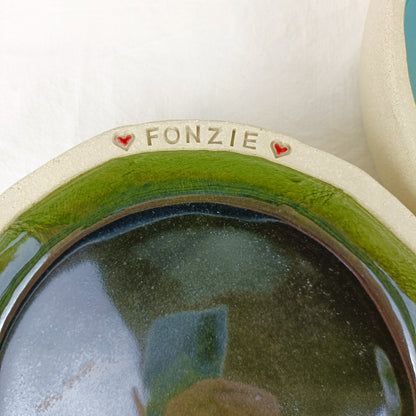 Personalisierter Napf in 4 Größen mit Herzen